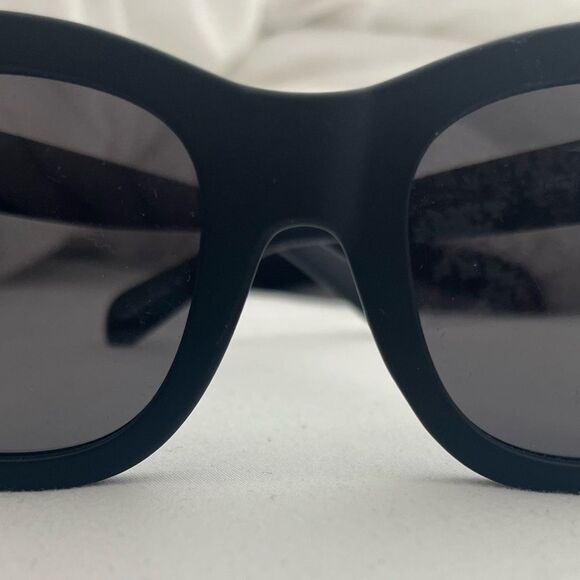 NWT Quay AFTER HOURS Sunglasses Matte Black/Smoke Polarized 125 - Picture 4 of 8